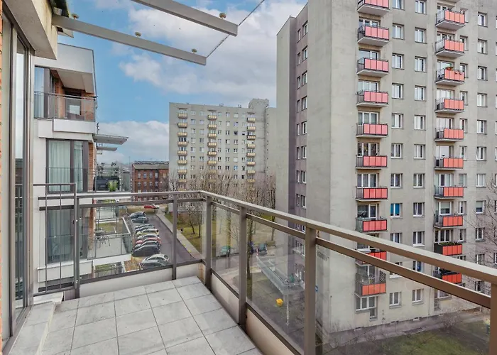 Garden Gates Apartments By Sun & Snow With Roof Terrace