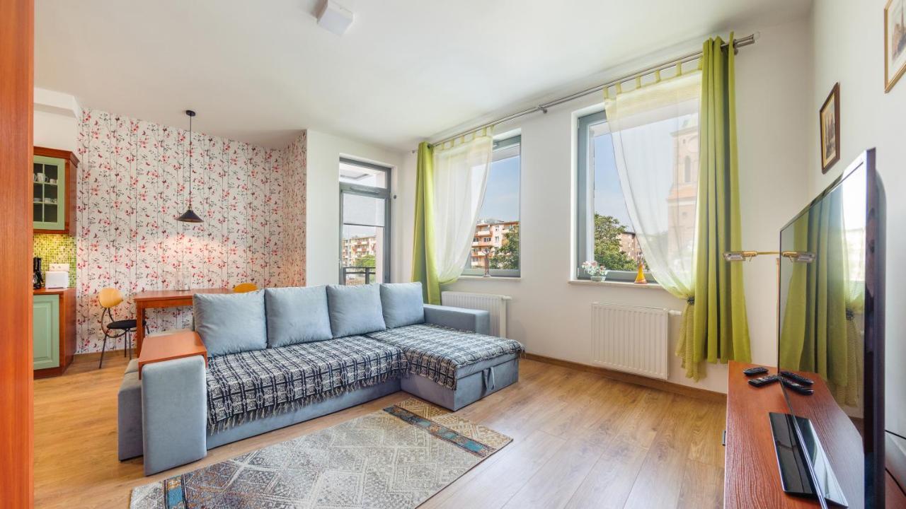 Apartment Garden Gates By Sun & Snow With Roof Terrace *